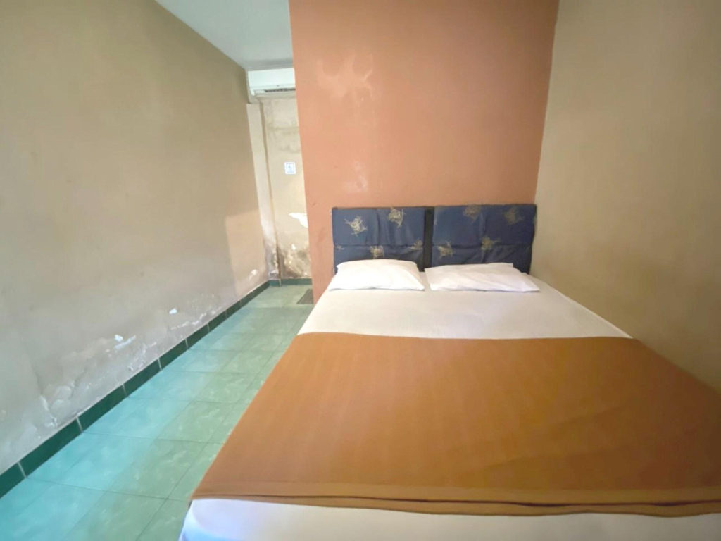 Hotel O Bale Gajog Near SDN 2 SEKAROH