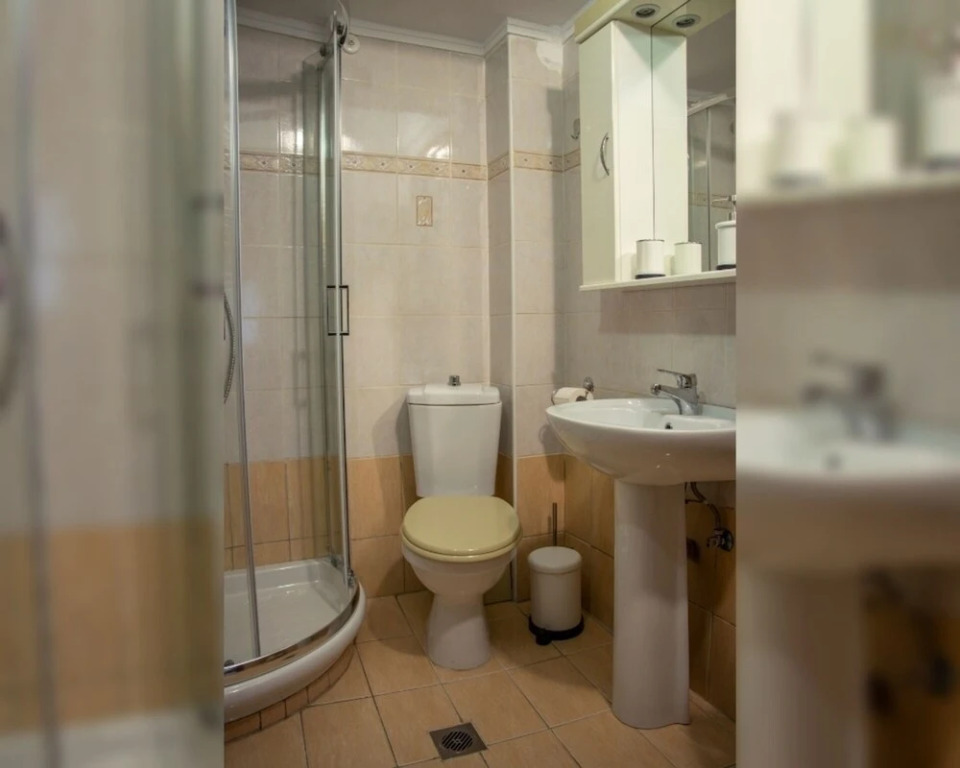 2-bed Apartment/private Back Yard in Thessaloniki