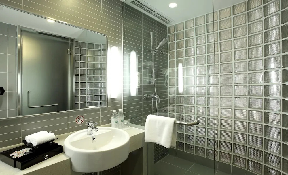Holiday Inn Express Wuhou