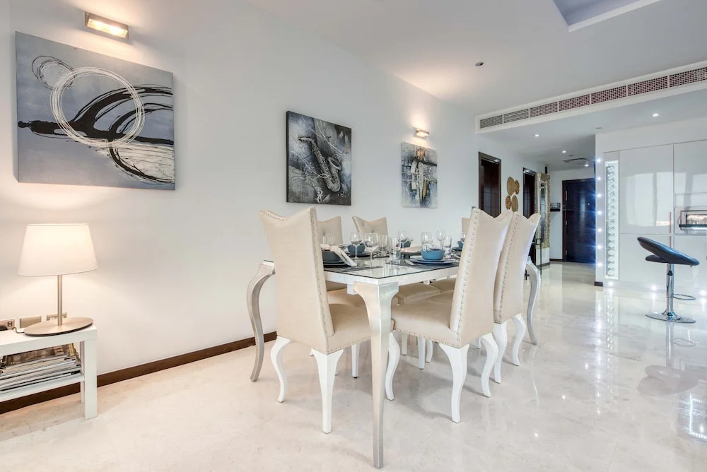 Tiara Residence - Ruby