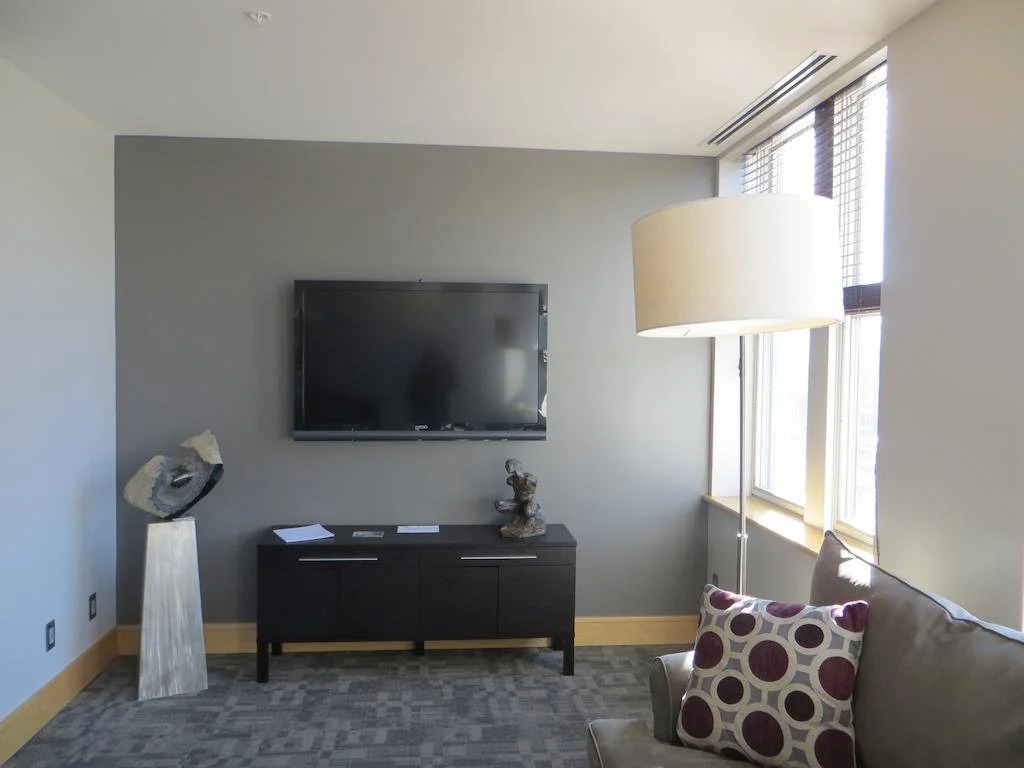 Suites@One-Eighteen