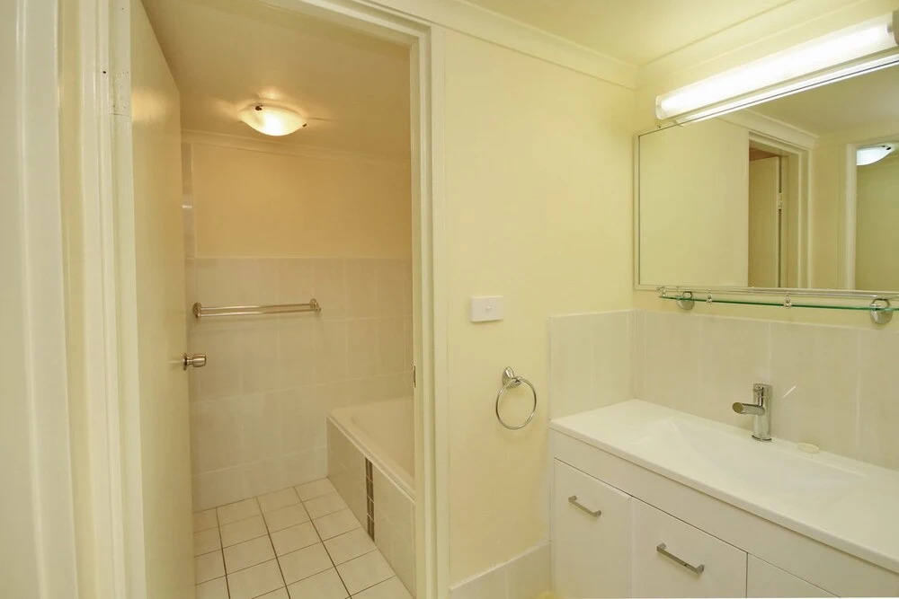Bay Parklands, Unit 29,2 Gowrie Avenue