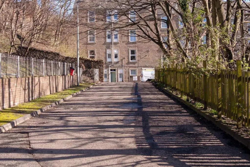 Tranquil Place in Dundee near Docks