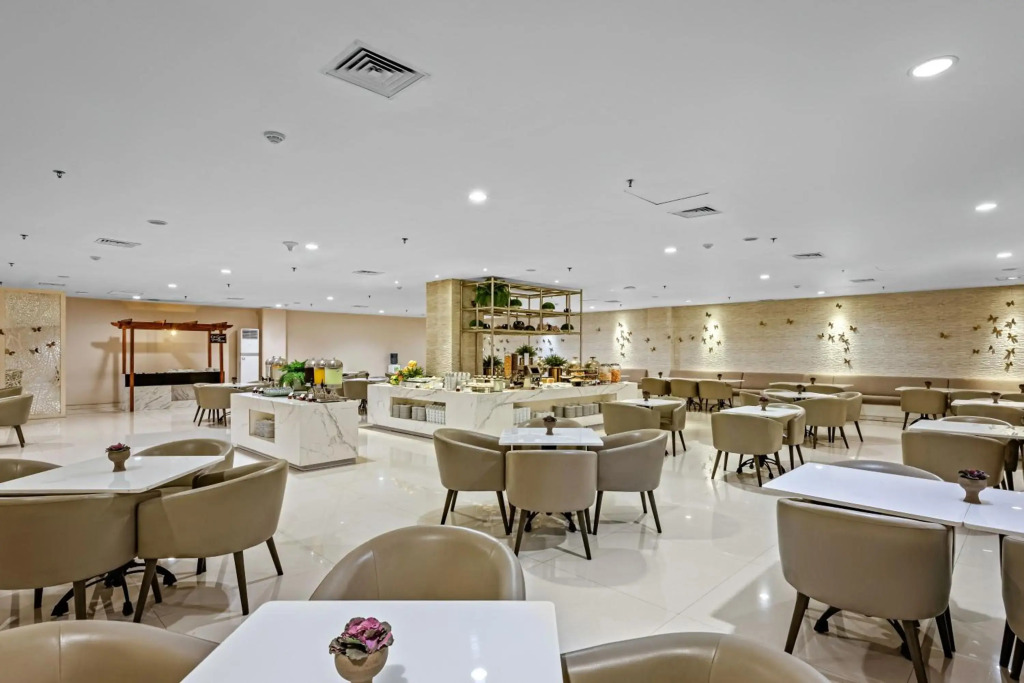 Grand Whiz Megamas Manado