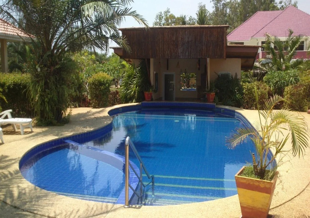 Ao Thai Resort