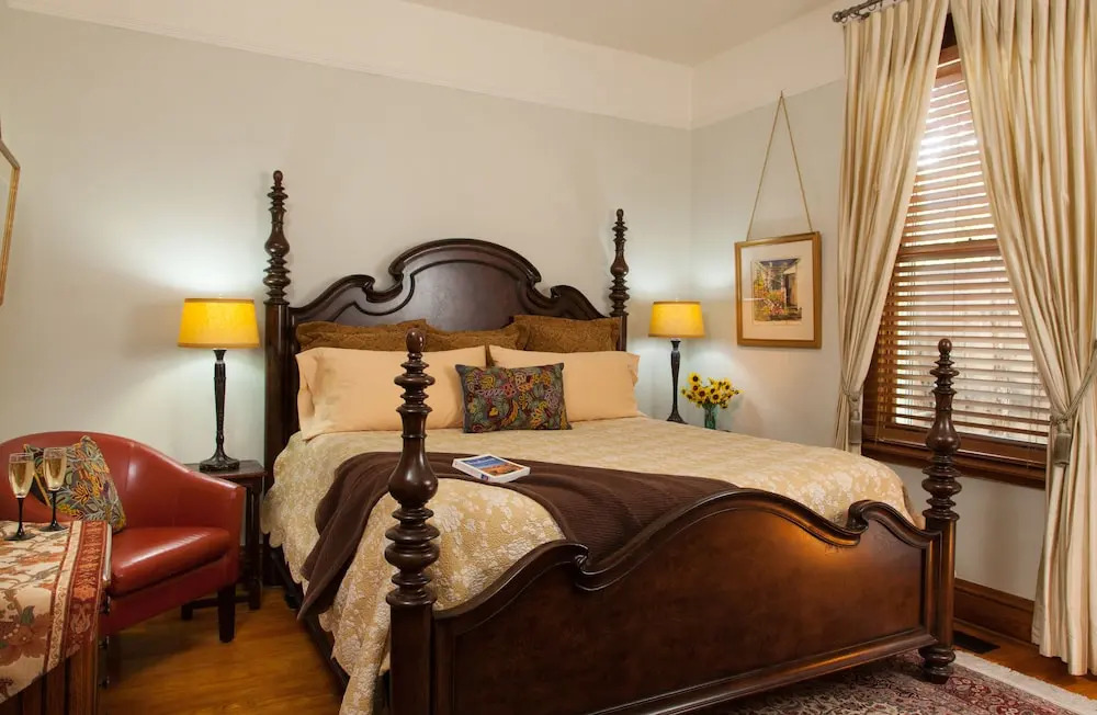 Four Kachinas Bed & Breakfast Inn
