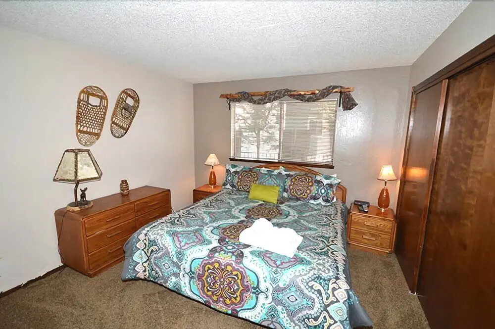 2085 Slalom Court