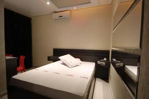 Só Love Motel