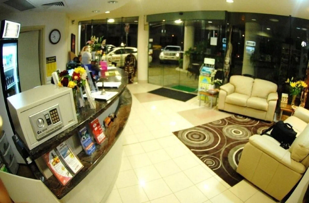 Heritage Cairns Hotel