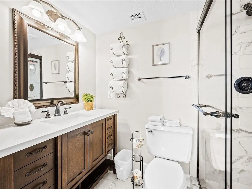 Gulf Shore Condo #207 - 2 Br condo by RedAwning