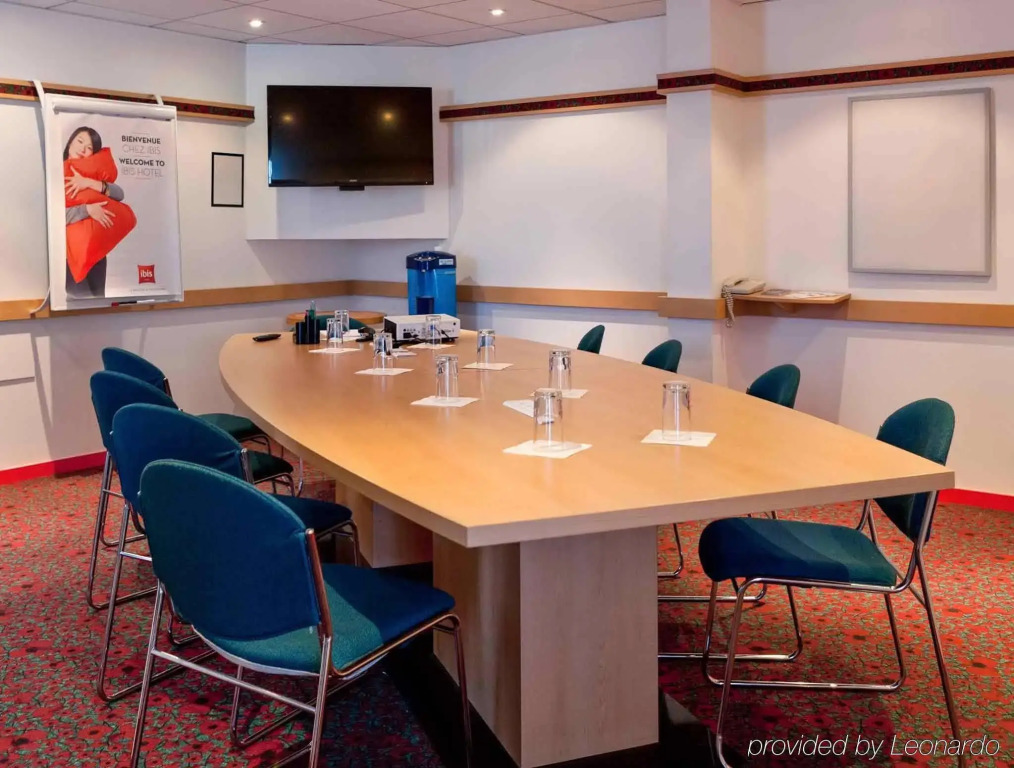 ibis Lyon Est Bron