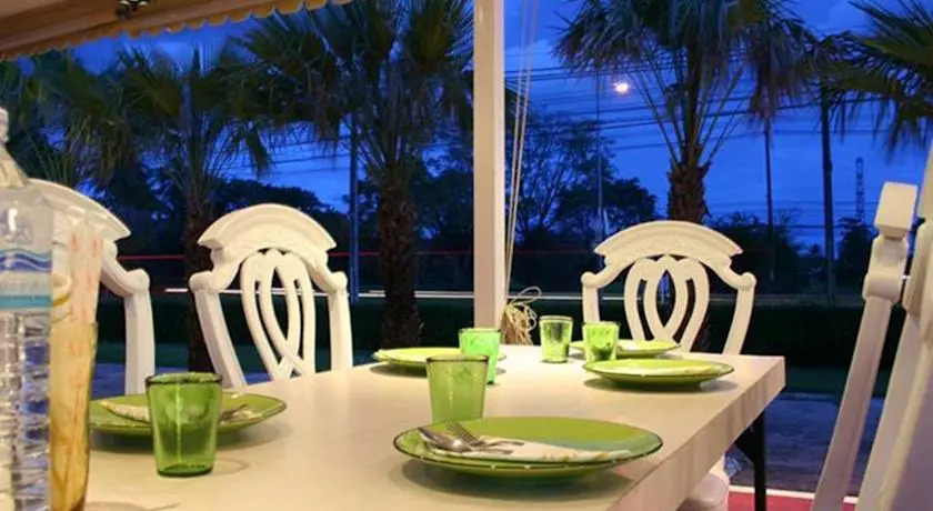 Hopn Hip Hotel