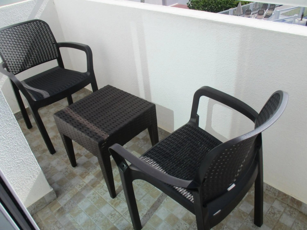 Bay View Apartments