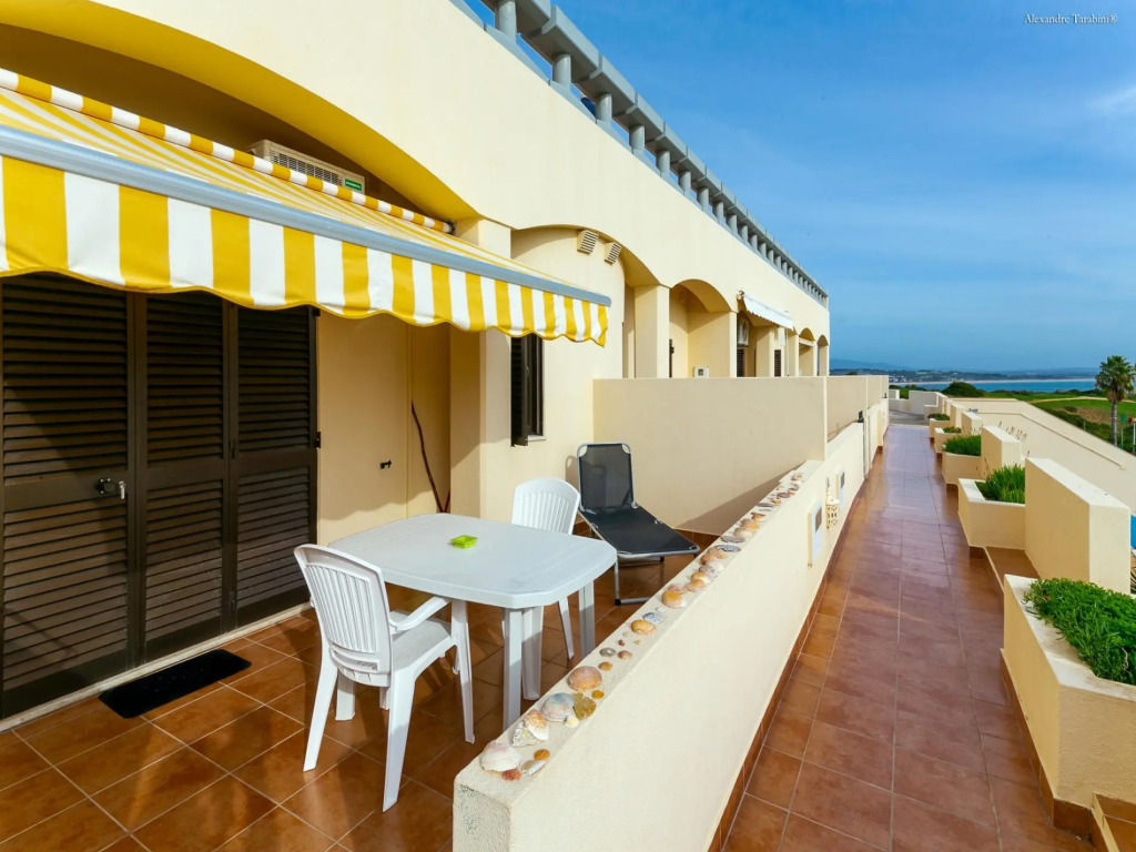 A15 - Dona Ana Cliff Apartment
