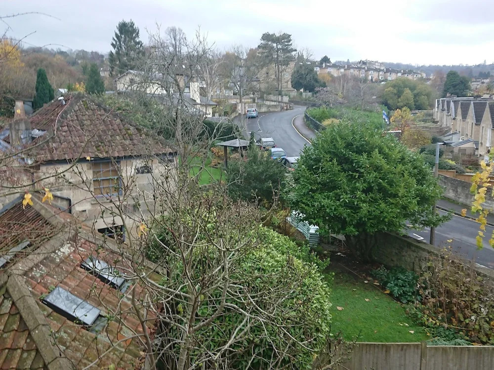 10 Lime Grove