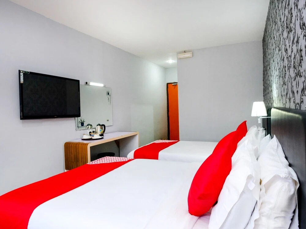 Grand City Hotel II
