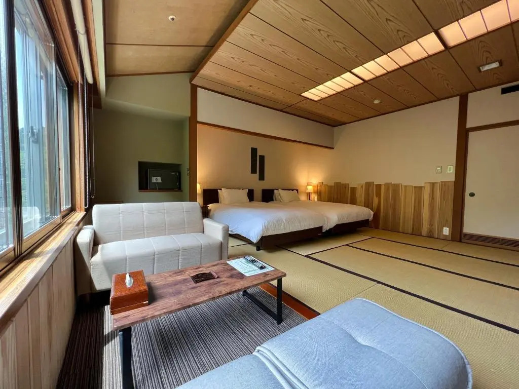 Yuze Hotel
