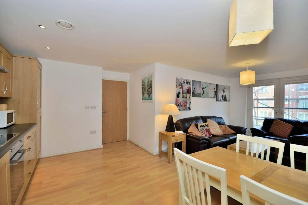 Racecourse Serviced Apartments