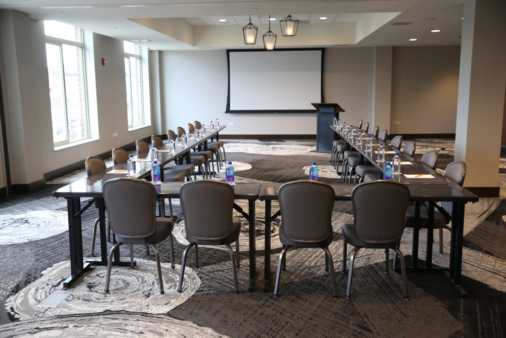 Hotel Indigo Naperville Riverwalk by IHG