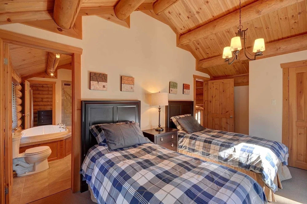 Chalet Nanook of the North