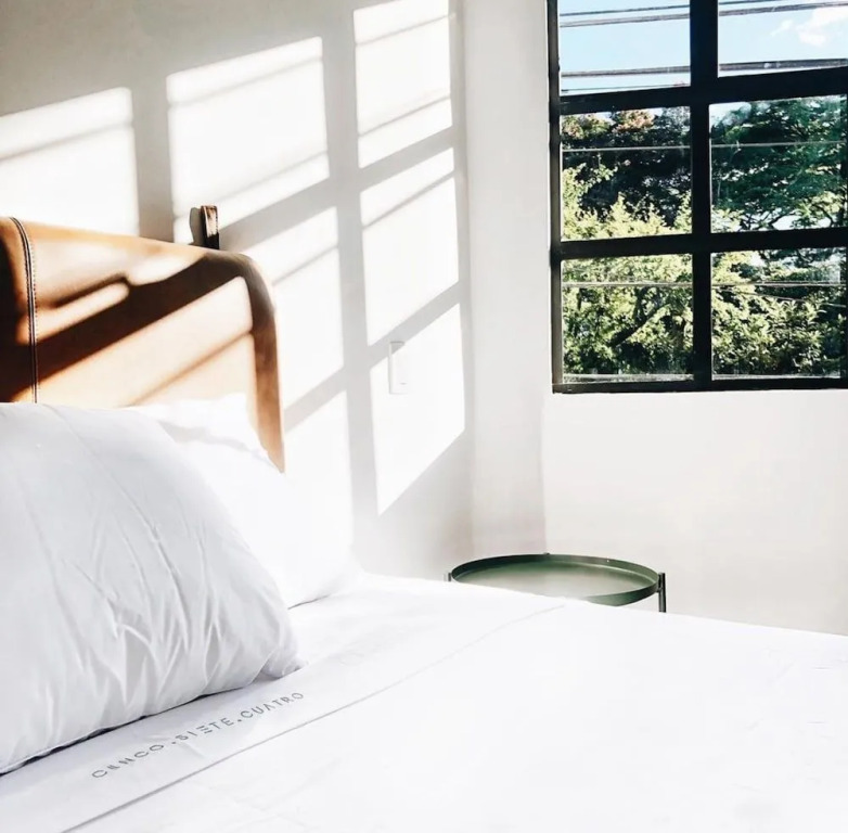 574 Hotel