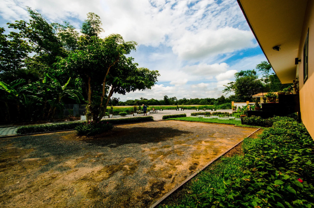 Nok Resort & Hotel