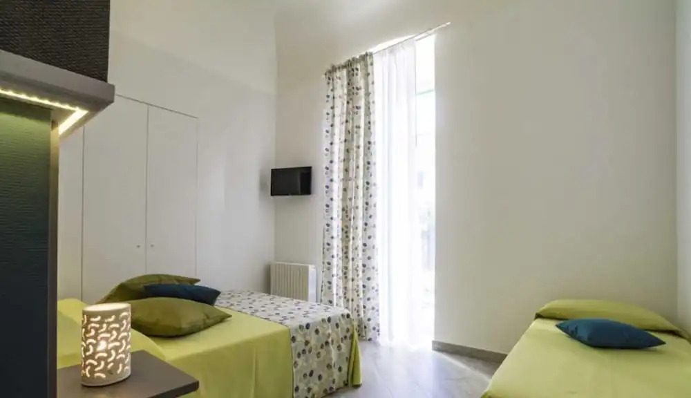 Room-exclusive Room in B&b