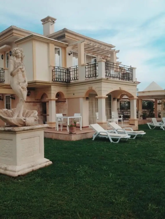 Villa B&D