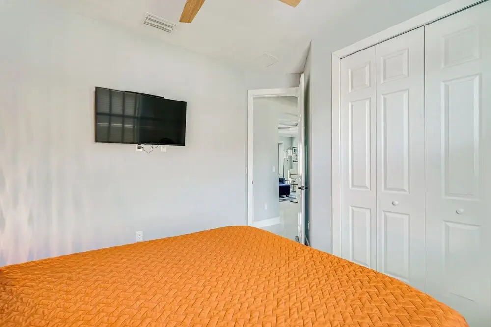 8 Mi to Dtwn: Canalfront Home in Cape Coral!