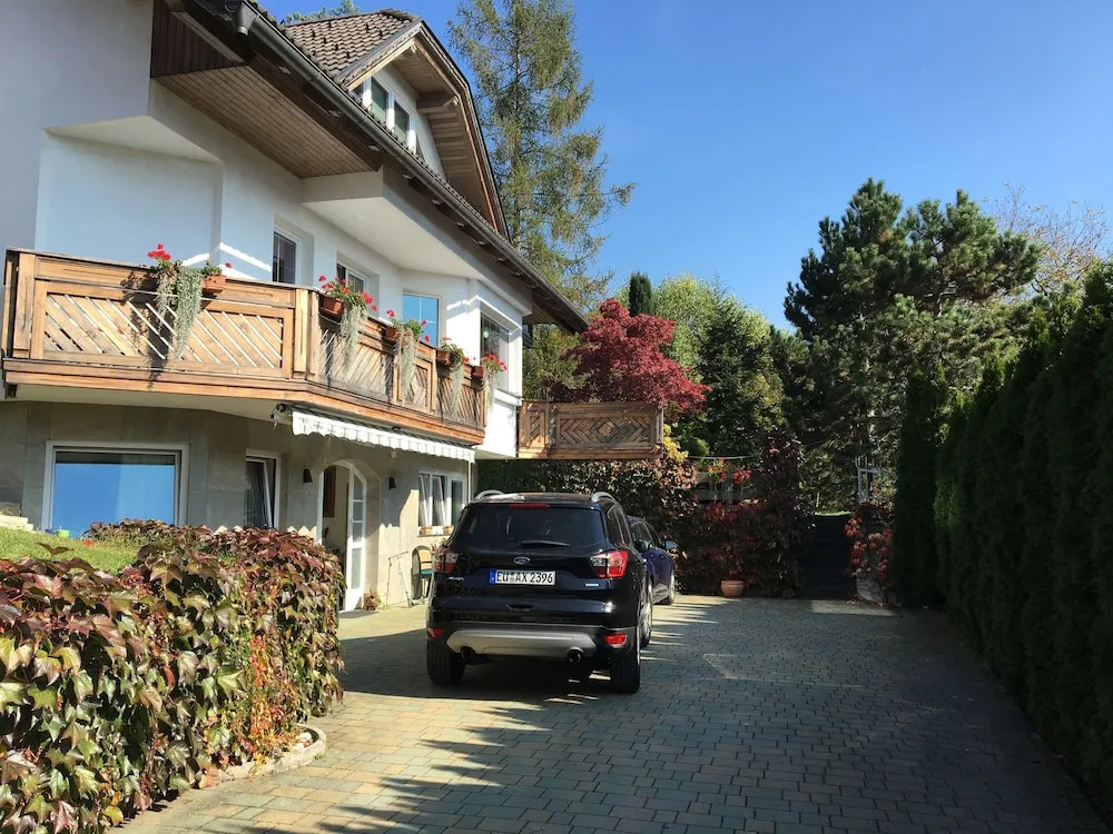 Rudi Hitis Guest House