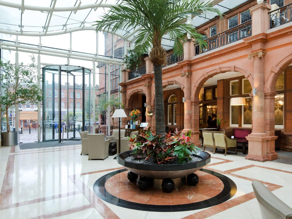 The Crown London, WorldHotels Distinctive