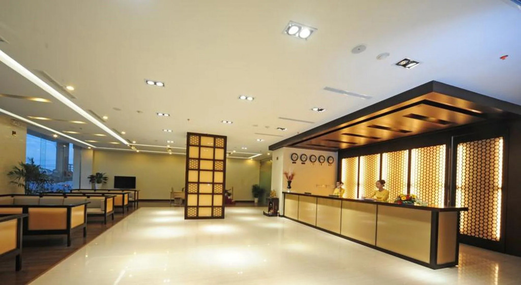 Shine Hue Hotel 2