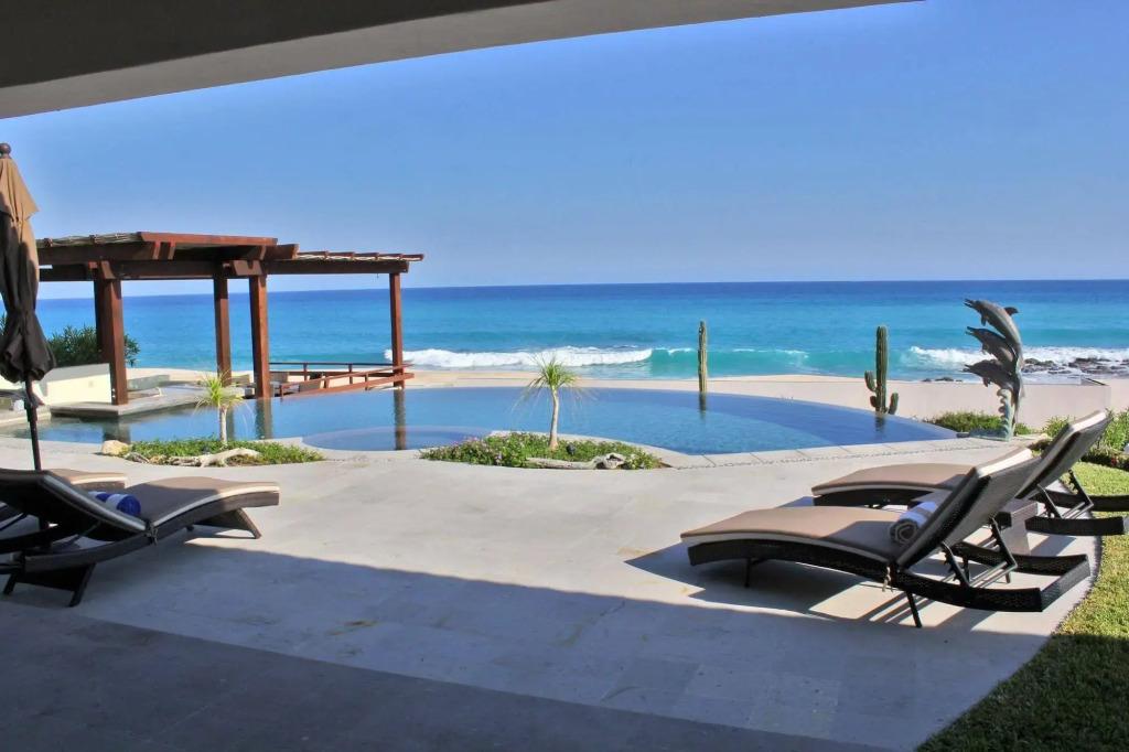 Villa Delfines by Cabo Villas