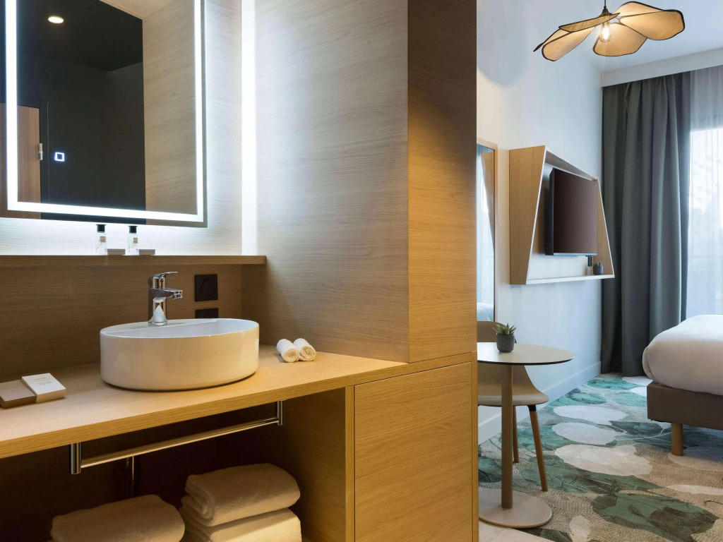 Mercure Nîmes Centre Arènes