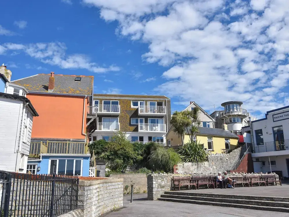 3 Bay View Court