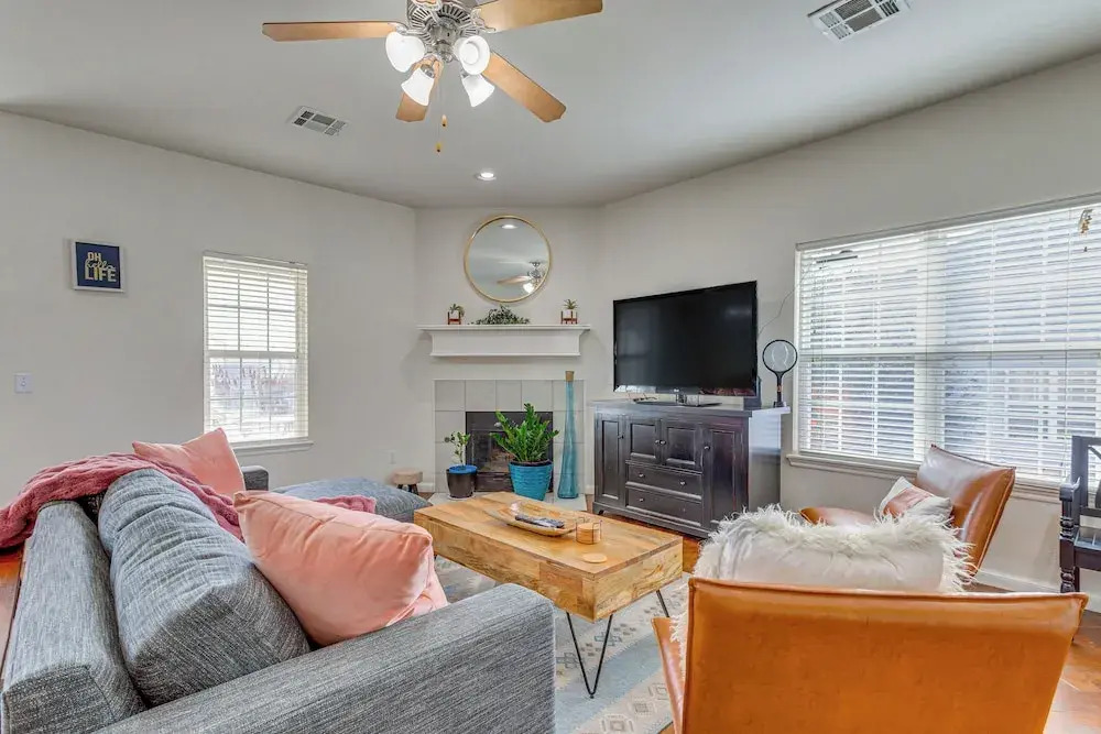 Private Patio + Yard: Home By Tinker & Hospitals!