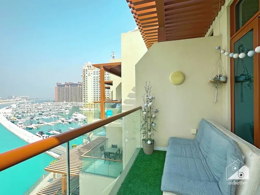 Stunning Palm Views Apt on the Beach Dubai