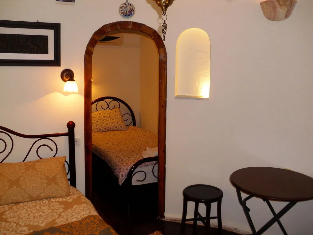 Akropolis Hotel