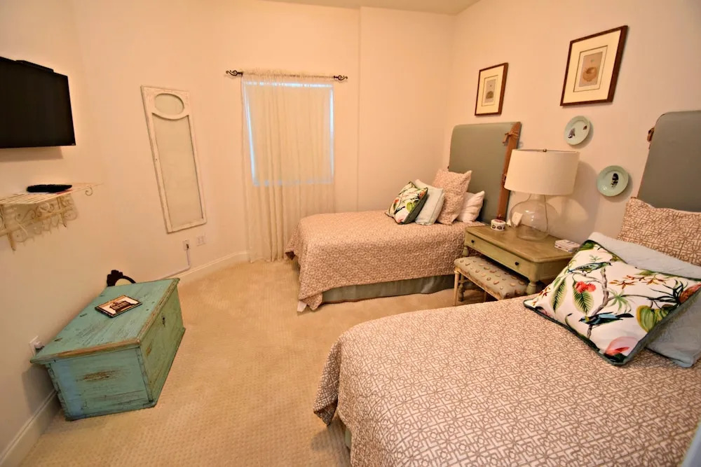 The Moorings 107 3 Bedrooms 3 Bathrooms Condo