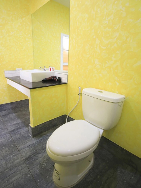 Ban Elephant Blanc Apartment