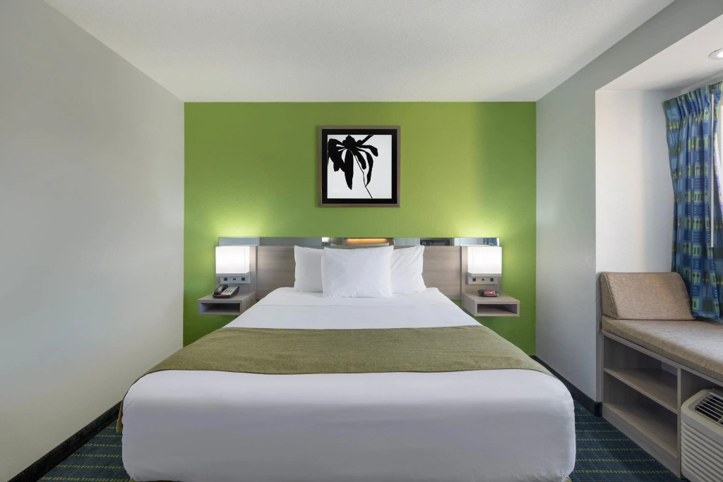 Microtel Inn by Wyndham Lake Norman