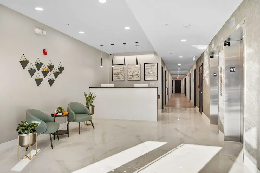 4211 Suites
