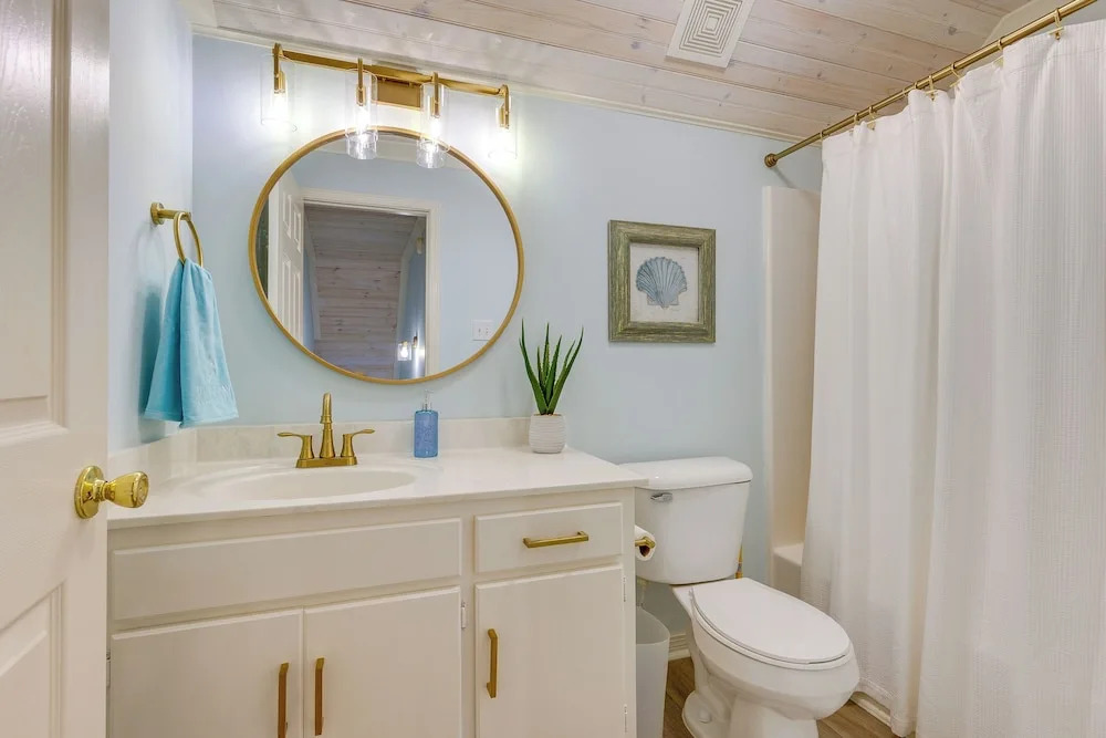 Creekfront Dauphin Island Cottage: Walk to Gulf!