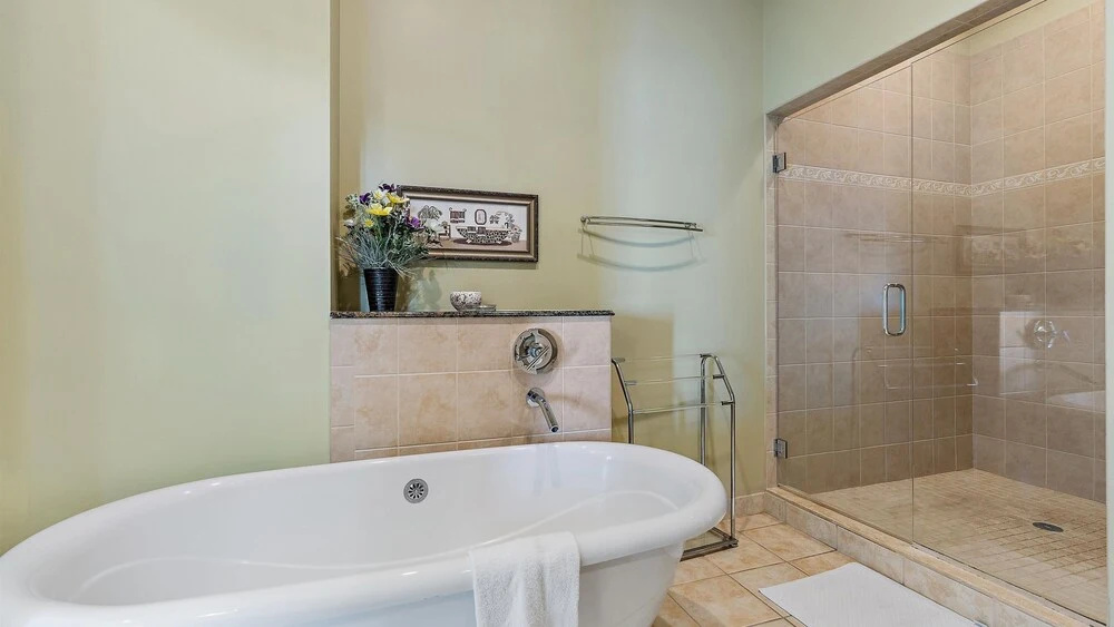 Crescent Siesta Key Charmer 3 Bedroom Condo by RedAwning