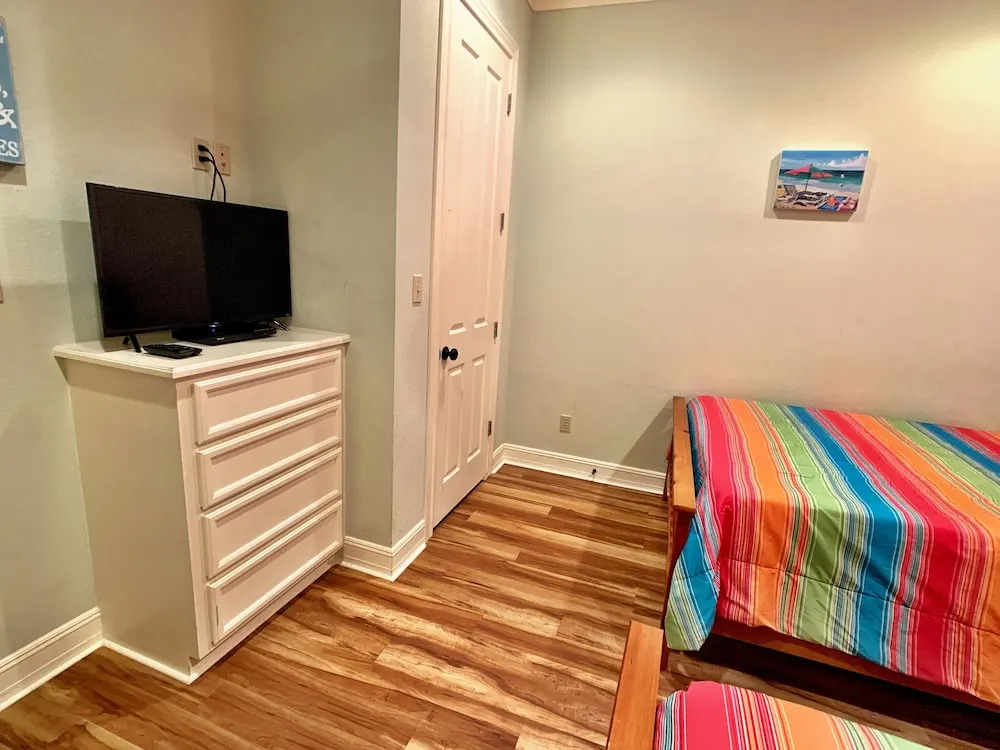 A Little Slice of Paradise - 4 Br Home