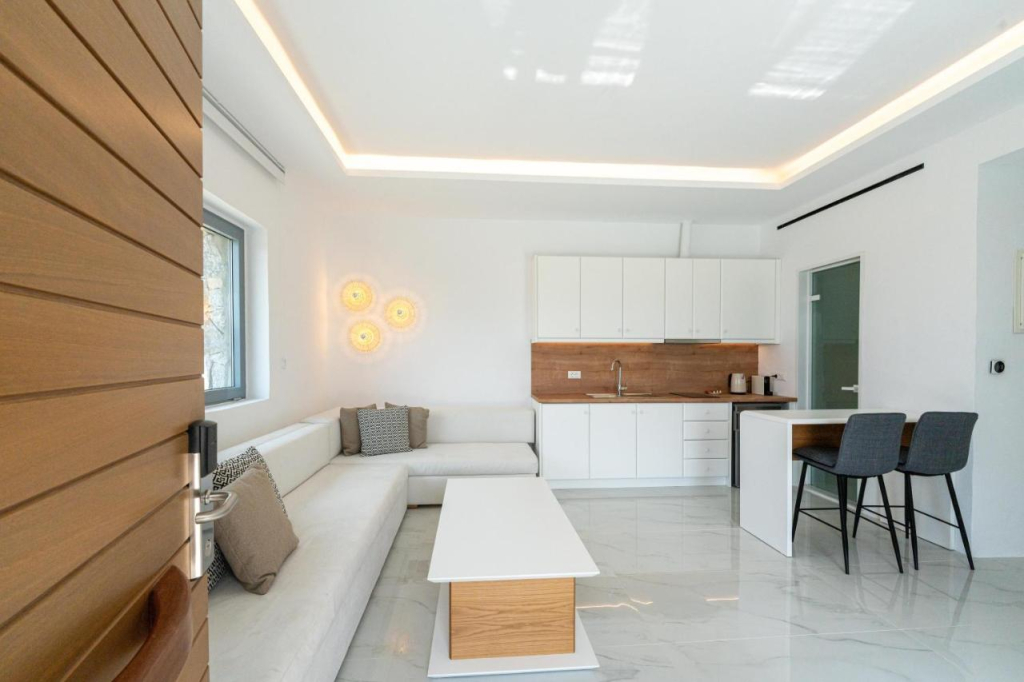 Arcs Suites & Residences