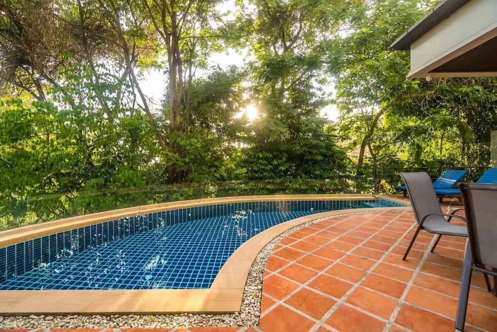 Nakatani A - Connectable 2 Bedroom Private Pool Villa Near Beach