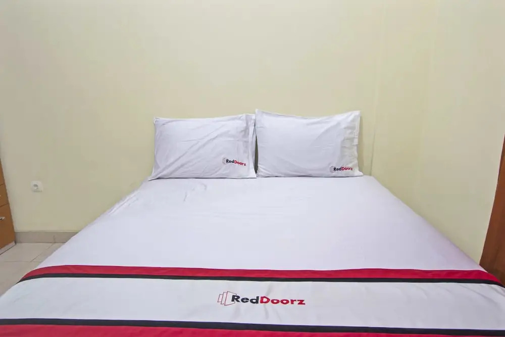 RedDoorz @ Pogung Baru