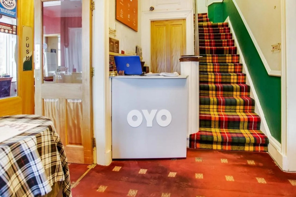 OYO Glenpark Hotel, Ayr Central