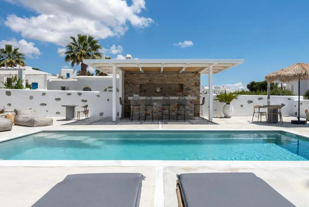 Drios Luxury Studios